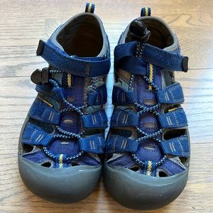 Keen Newport Sandals - Size 4
